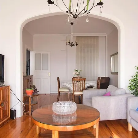 An Elegant 2 Bedroom With Stunning View Apartment Istanbul