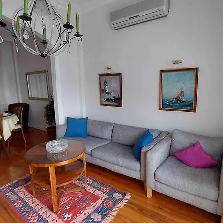 An Elegant 2 Bedroom With Stunning View *