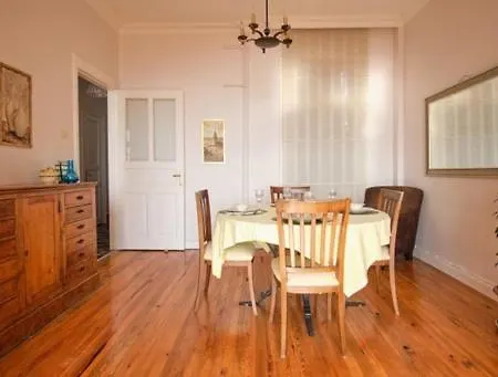 An Elegant 2 Bedroom With Stunning View