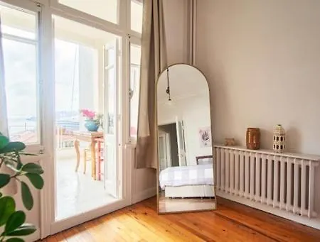 An Elegant 2 Bedroom With Stunning View