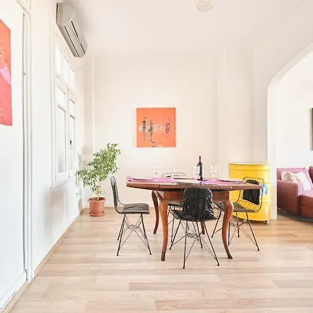 Apartment-large Balcony With View Appartement